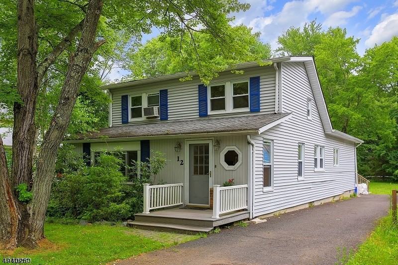 12 Fairfield Ave - Photo 2 of 25