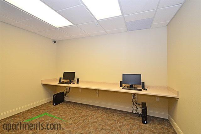 Russell Lamson Apartments 209 W 5th St, Waterloo, IA 50701 Zumper