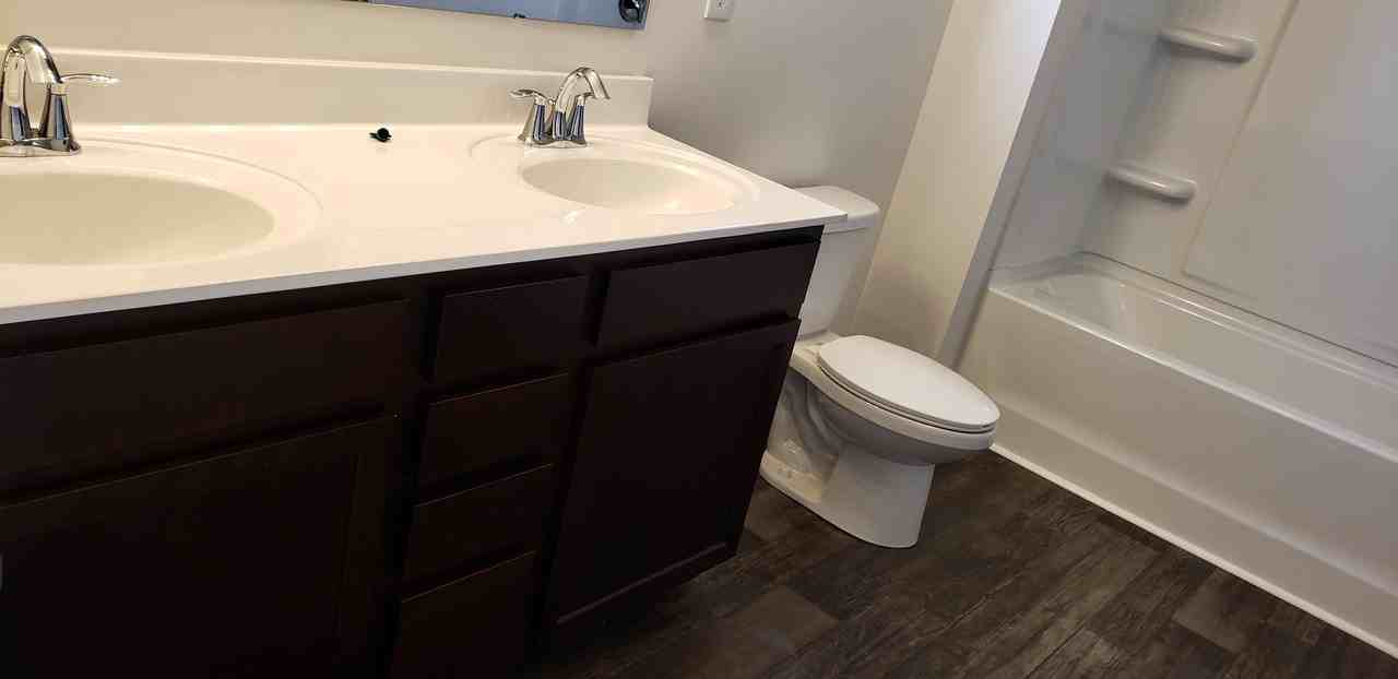 4941 Staffordshire Lane - Photo 3 of 9