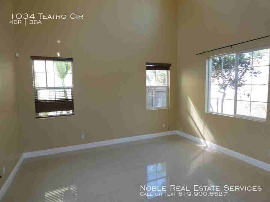 1034 Teatro Cir - Photo 3 of 18