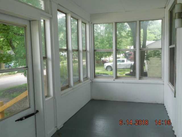 407 N Russell St - Photo 2 of 15