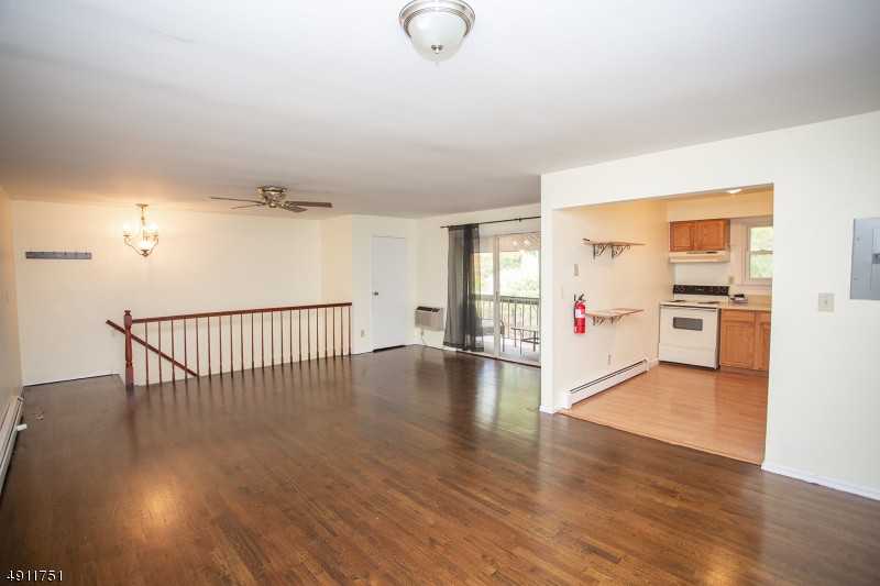 60 Deanna Dr Apt 160 - Photo 3 of 18