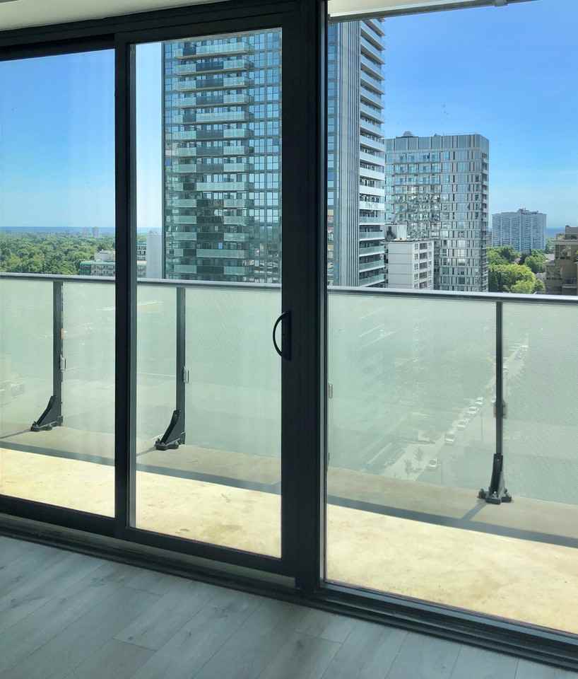 Redpath Ave & Roehampton Ave - Photo 3 of 10