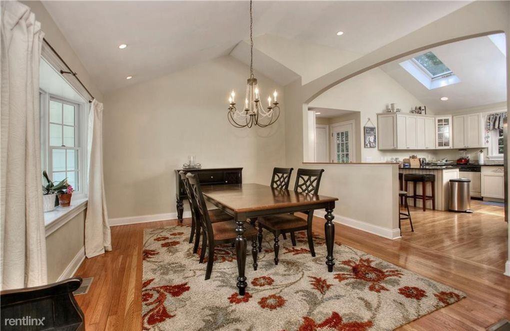 197 Wilton Rd - Photo 3 of 4