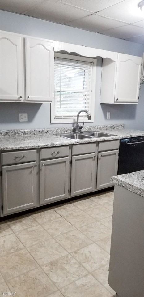 46131 S Lakeshore Dr - Photo 3 of 10