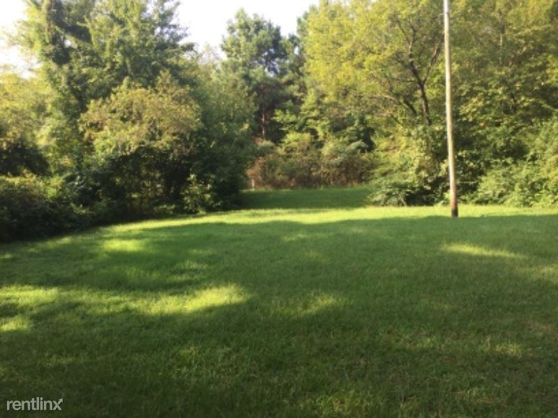 414 Ridgewood Rd - Photo 3 of 19