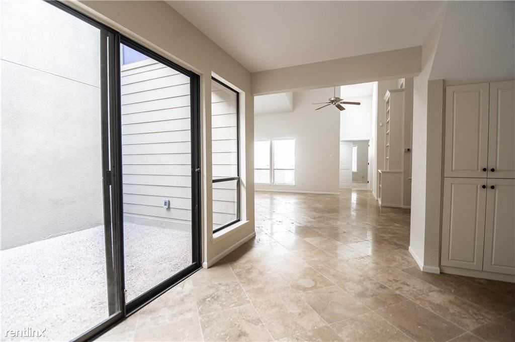 1809 Polo Rd - Photo 2 of 9