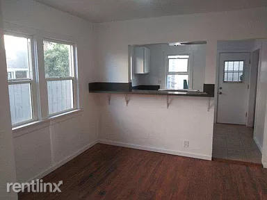 130 W Market St - Photo 2 of 8