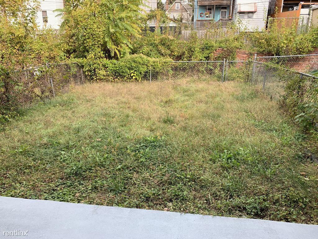 524 Rose Hill Terrace - Photo 2 of 21