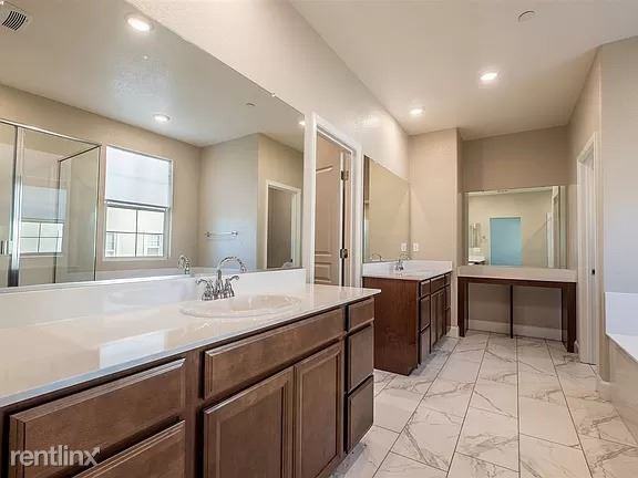 1435 Orlando Blvd - Photo 3 of 22
