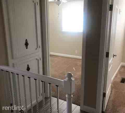 1923 Burnside Ct - Photo 2 of 16