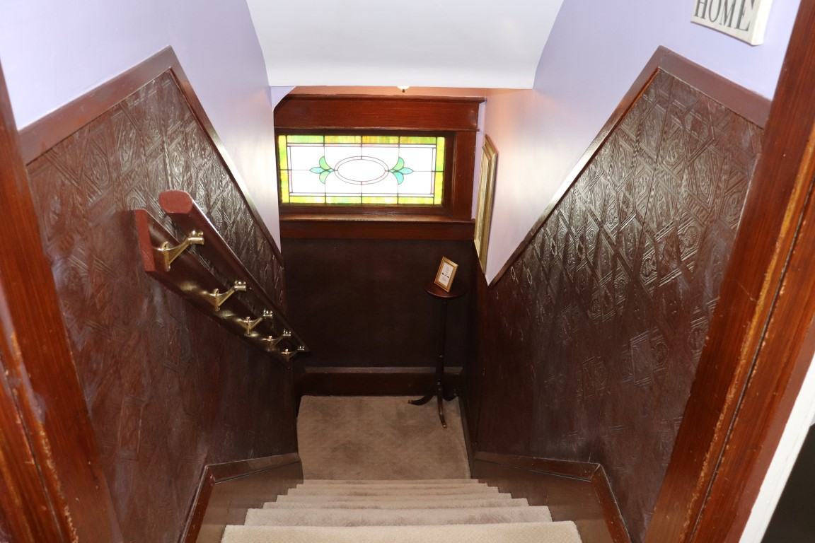 250 Harland St - Photo 3 of 17