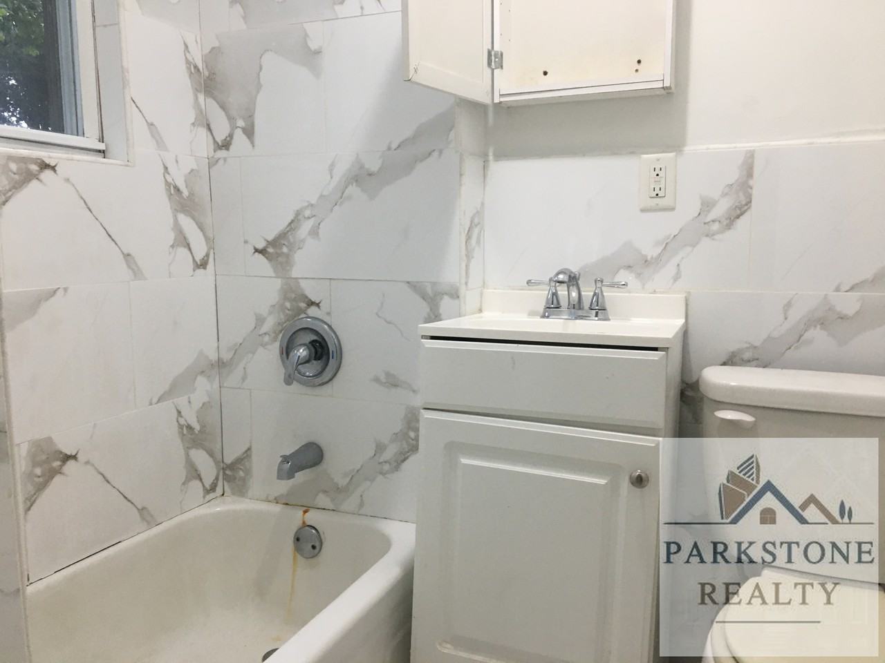 571 West Side Avenue #35 - Photo 2 of 6
