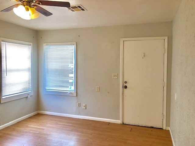 2009 South Stonewall Avenue - Photo 3 of 6