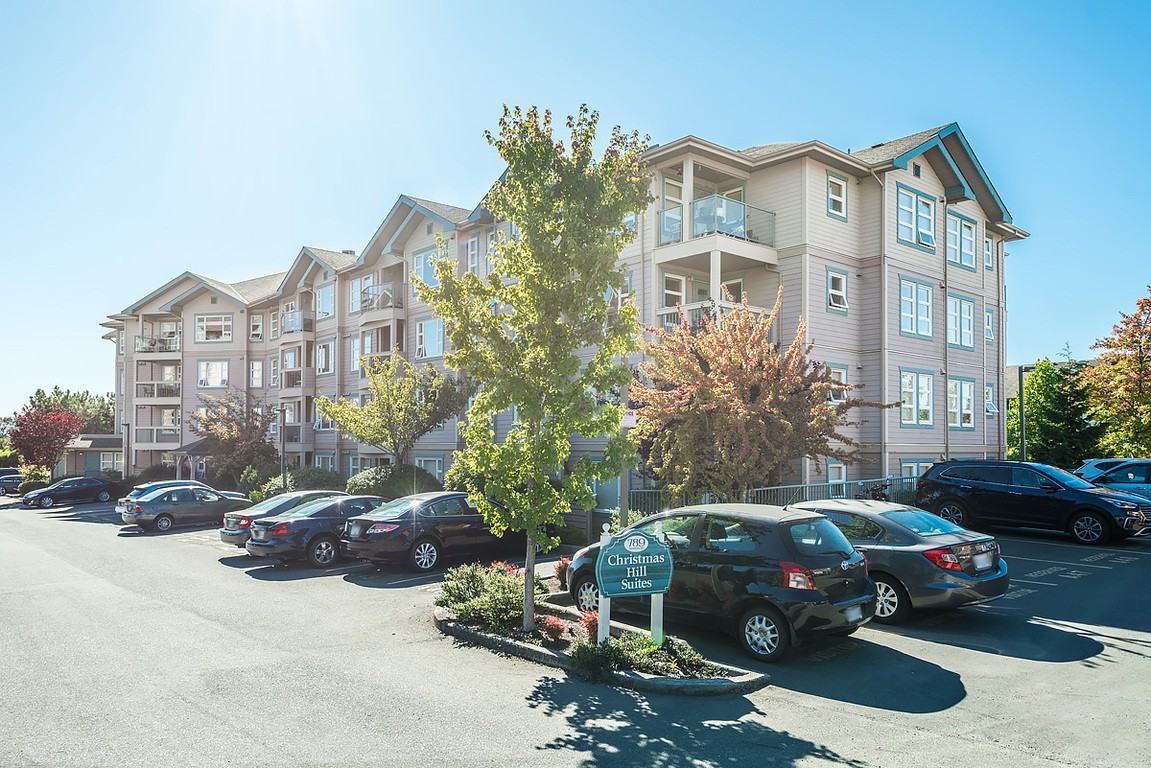 Christmas Hill Suites Apartments 789 Blackberry Road, Saanich, BC V8X