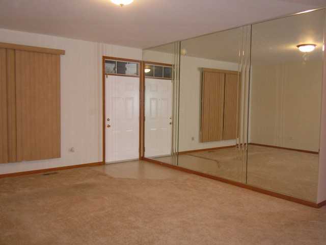 7431 Claridge #G - Photo 3 of 20