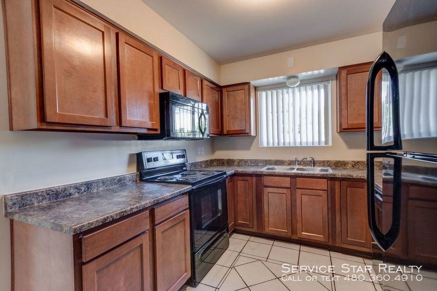 5240 E Cicero Street - Photo 2 of 12