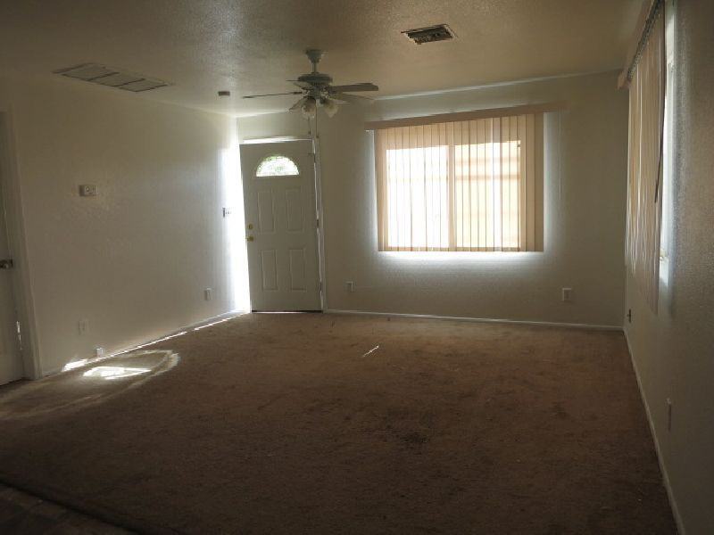 607 Stowell Ave - Photo 2 of 12