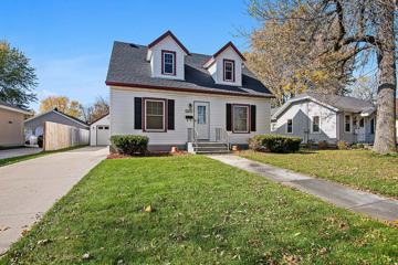 910 E Maple St Appleton Wi 54915 3 Bedroom House For Rent