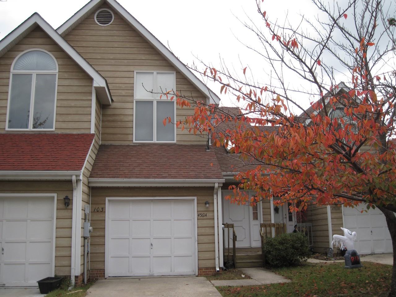 45614 Longfields Village Drive - Photo 3 of 21