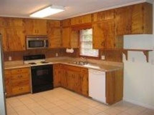 96 Lakeview Dr - Photo 2 of 7