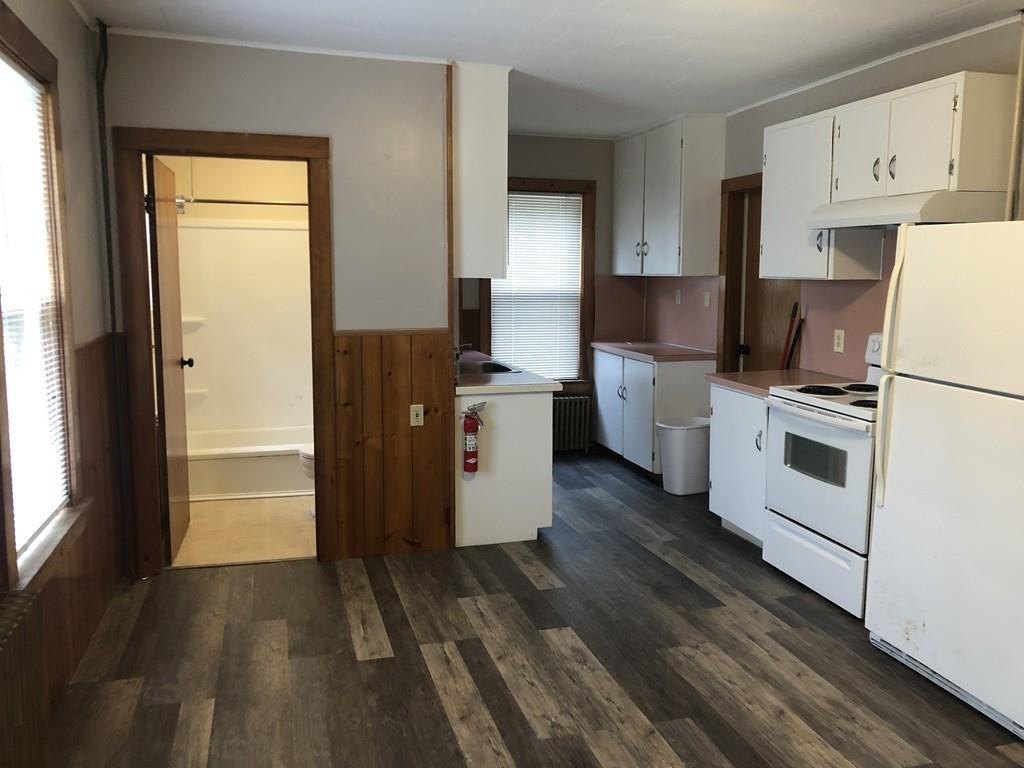 10 Washington St Unit 1 - Photo 3 of 9