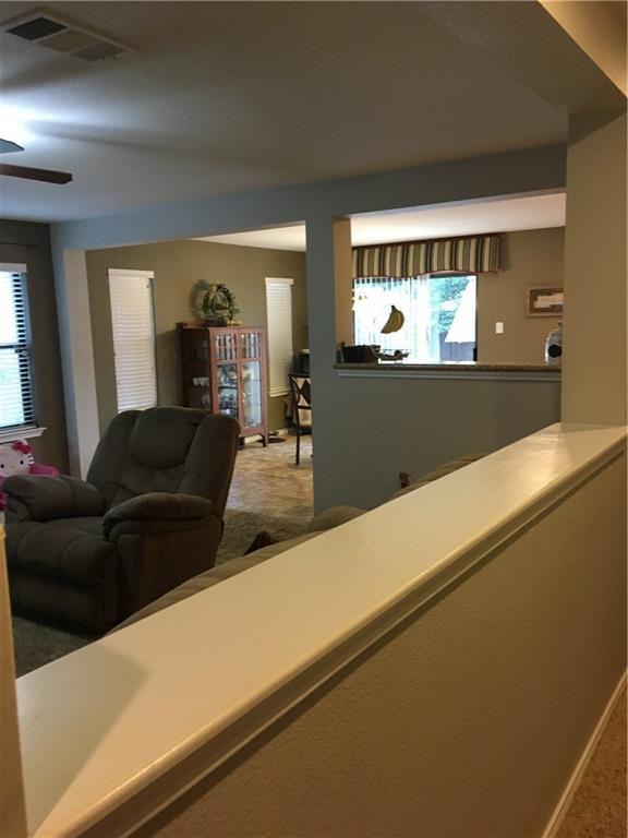 1114 Hyde Park Dr - Photo 3 of 20
