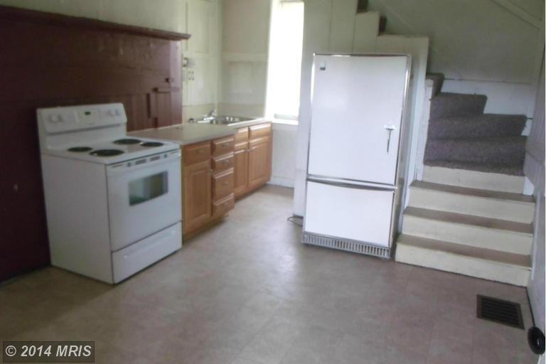 11677 Lincoln Way W - Photo 3 of 16