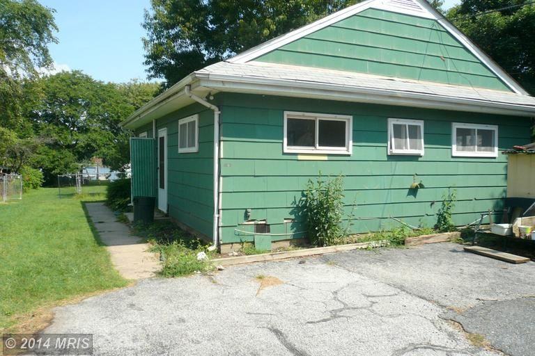 9016 Avenue A - Photo 2 of 16