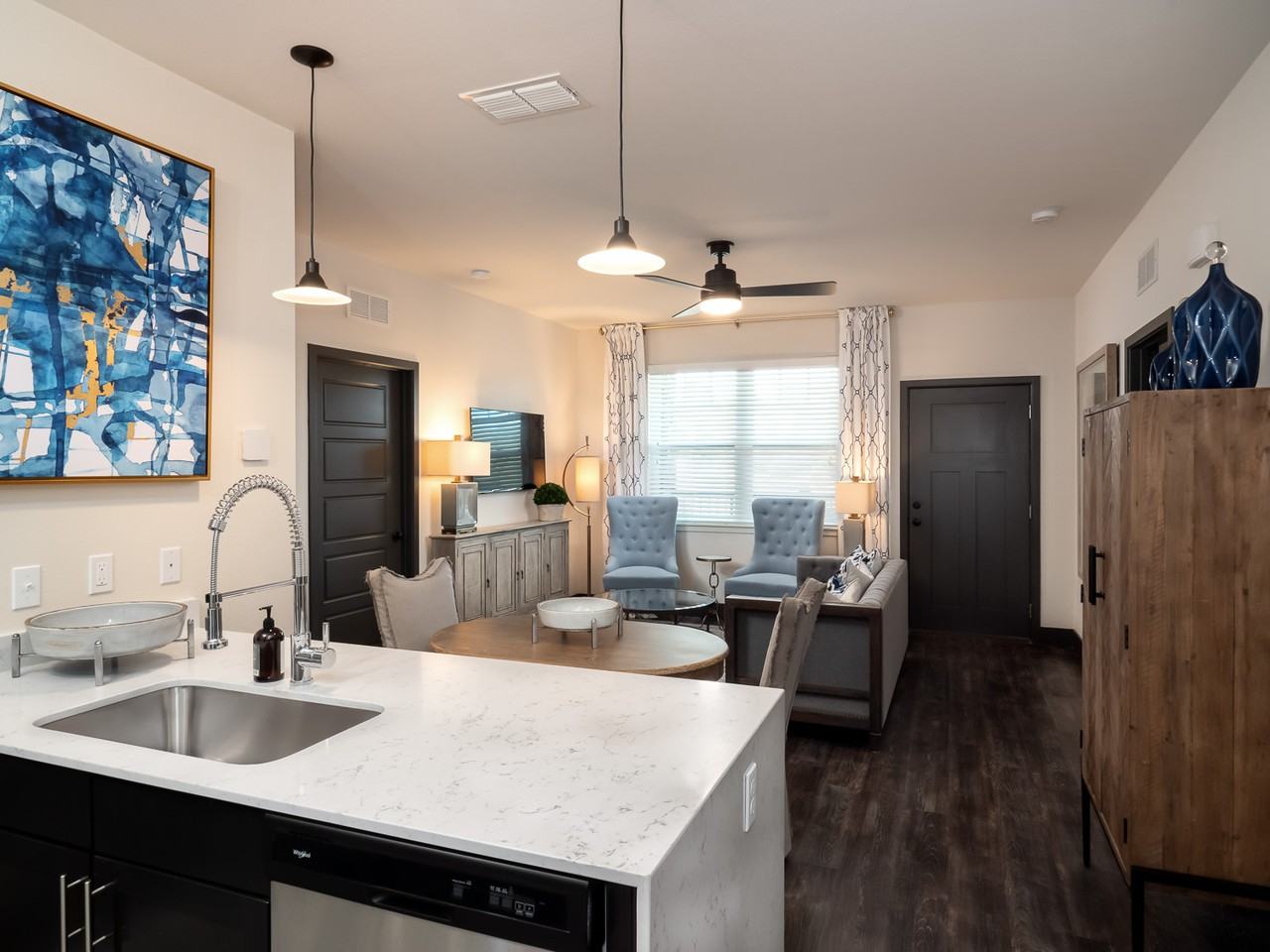 23West - Photo 4 of 33