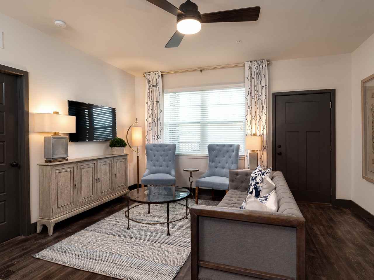 23West - Photo 2 of 33