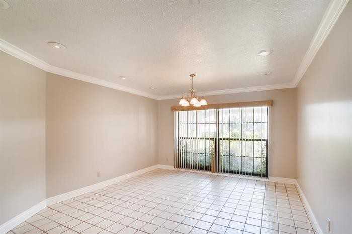 2933 Lake Saxon Drive - Photo 3 of 18