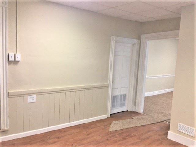 142 Main St - Photo 3 of 11