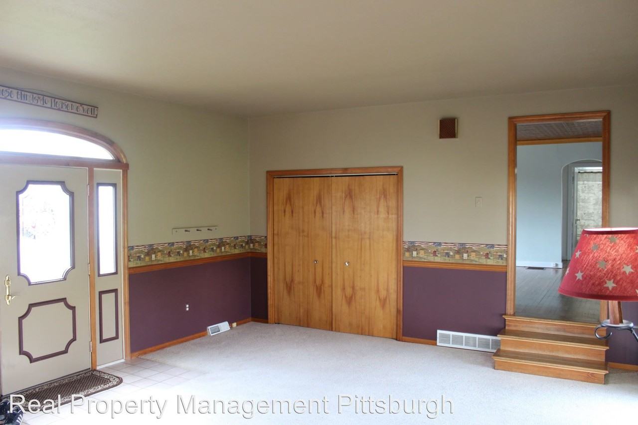 606 Jefferson Ave - Photo 3 of 15