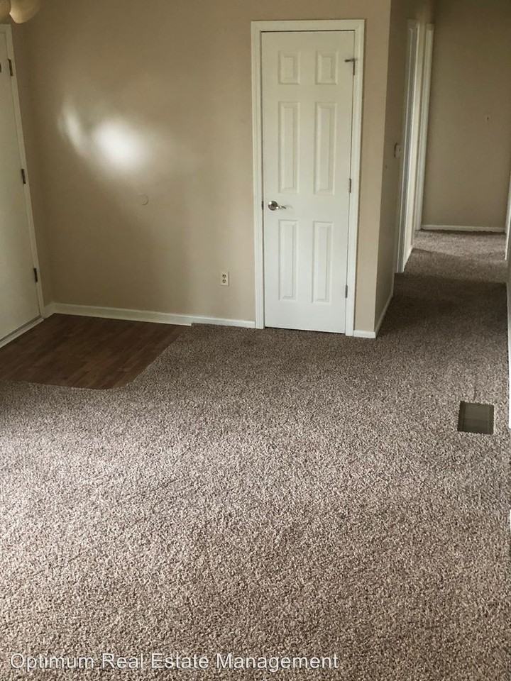 409 W 1st Stree - Photo 2 of 13