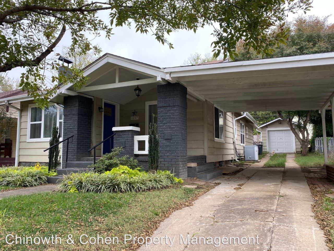 1217 S Zunis Ave - Photo 2 of 27