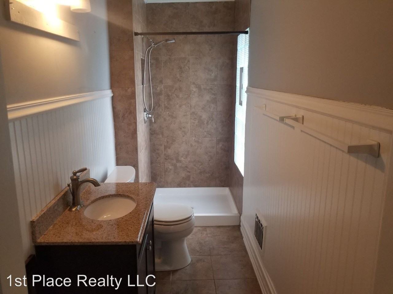 1374 Ida Ave - Photo 2 of 16