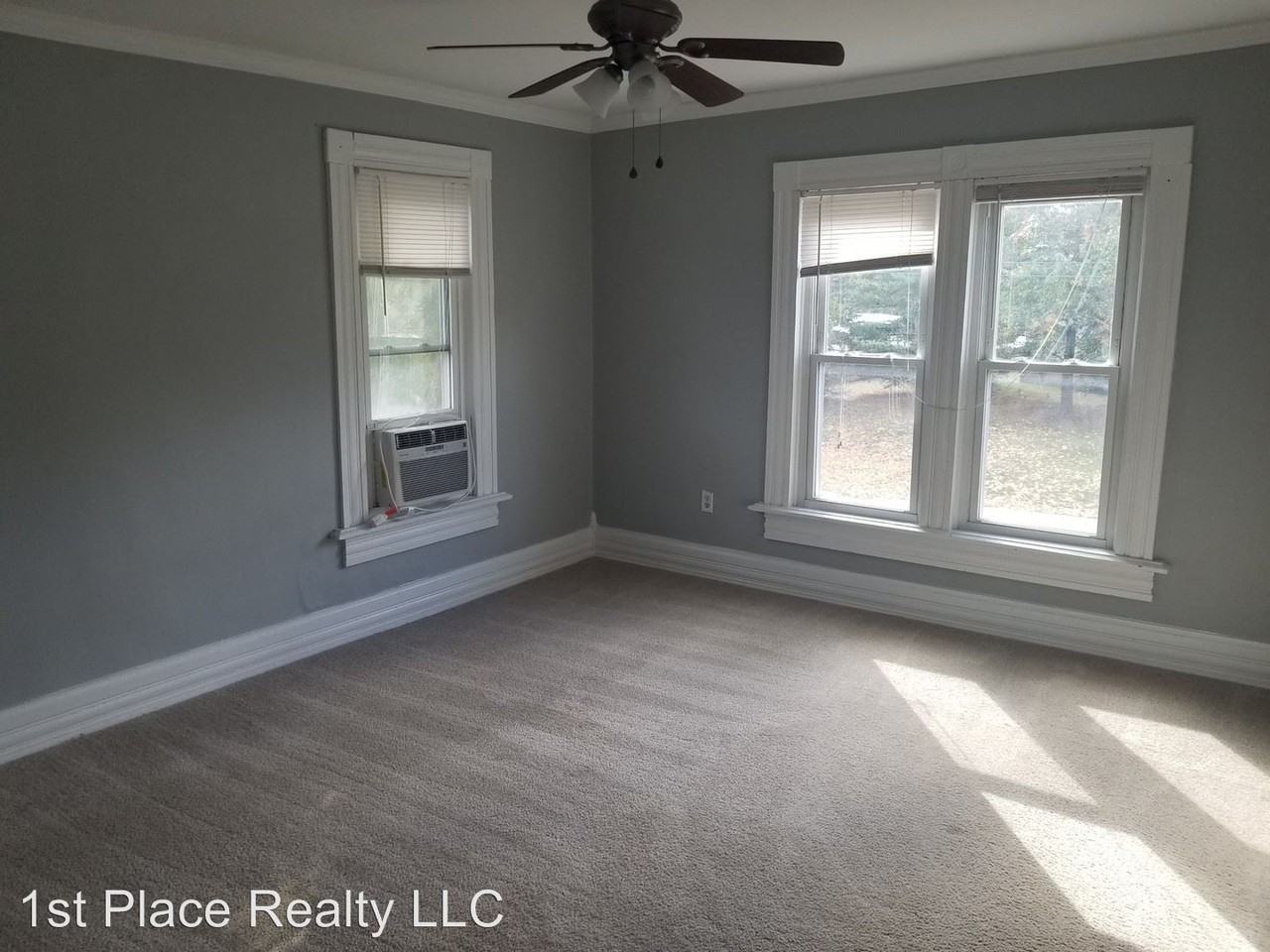 1374 Ida Ave - Photo 3 of 16