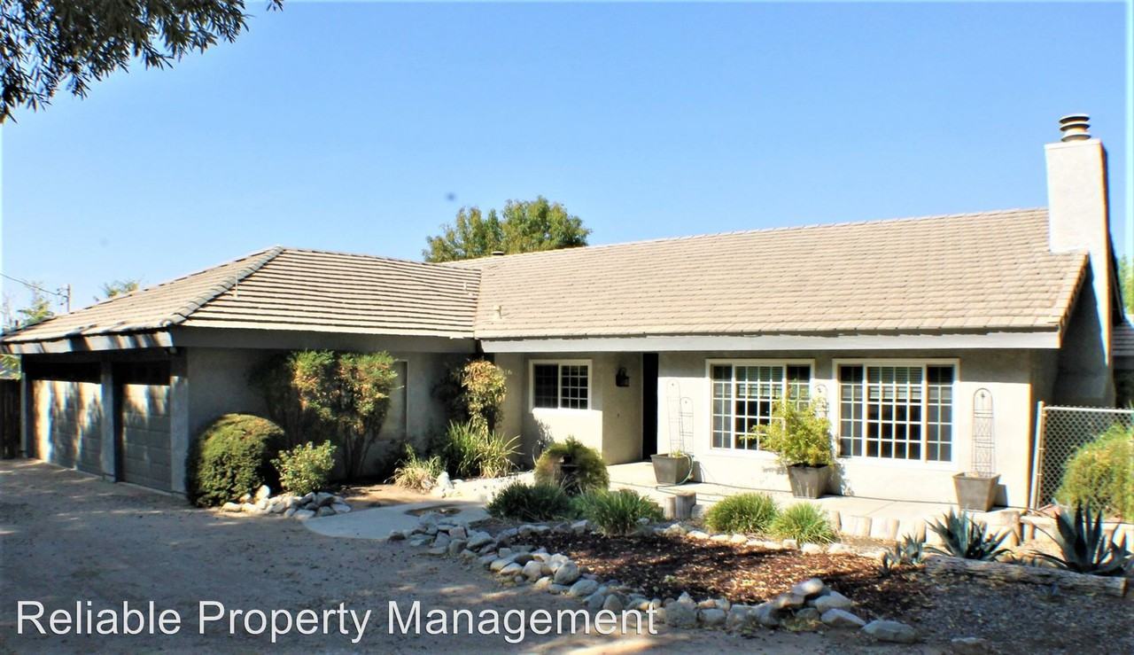 29590 Stalder Ave - Photo 3 of 36