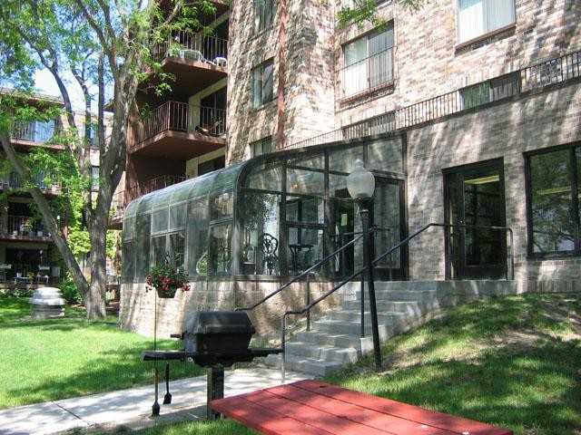 Rosewood West - Photo 2 of 5