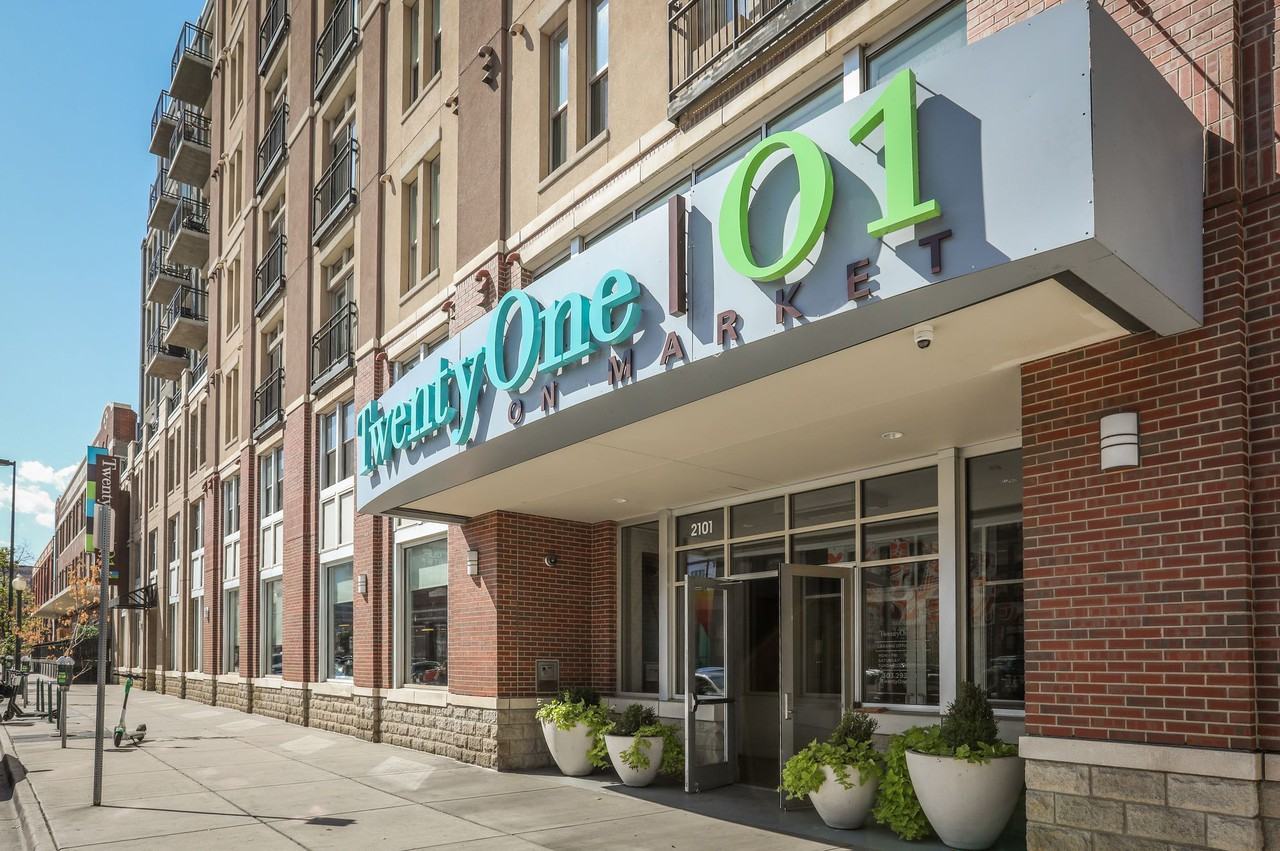 TwentyOne01 on Market - Photo 2 of 46