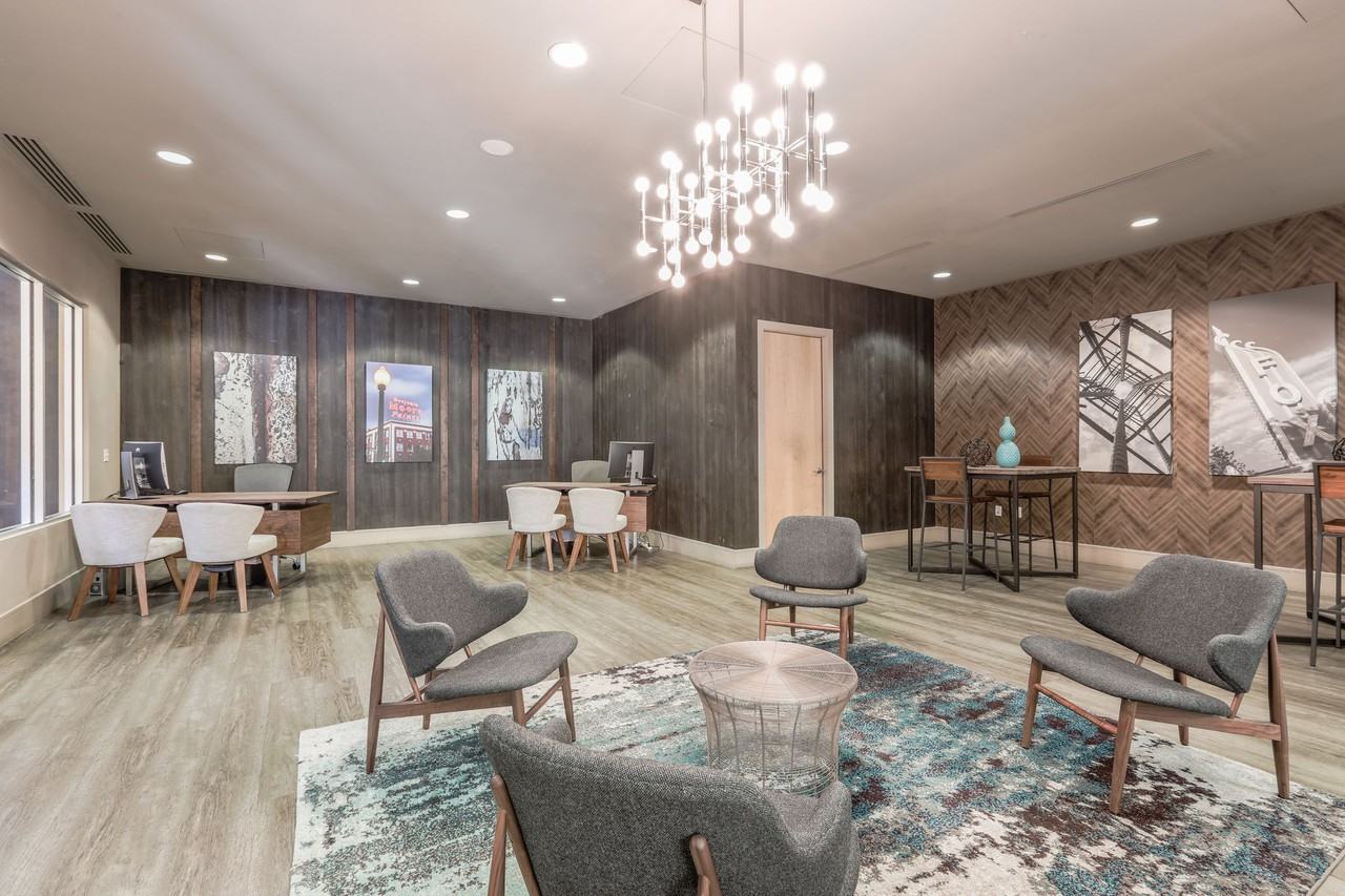 TwentyOne01 on Market - Photo 5 of 46