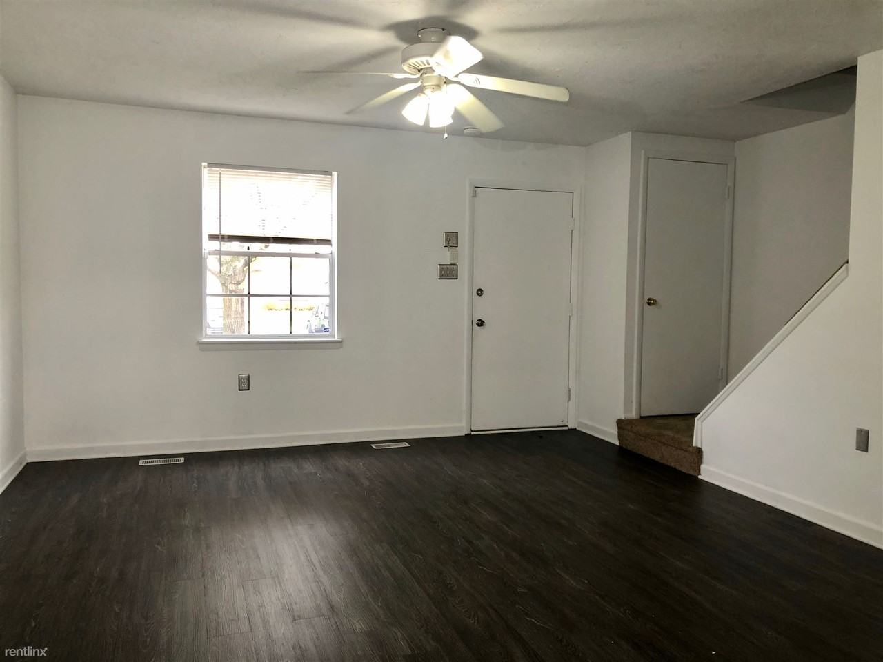 24 King Charles Cir #R24 - Photo 2 of 14