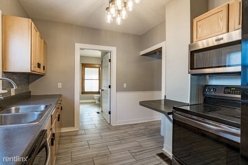 2609 N. Wells St. - Photo 2 of 33