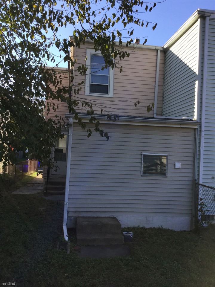 112 South Warner Street - Photo 2 of 19