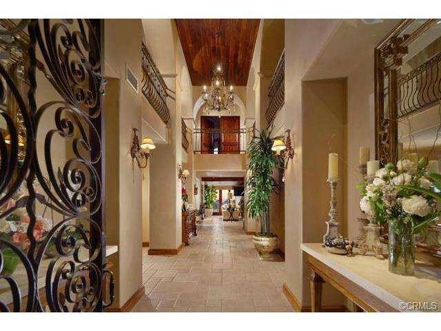 115 Irvine Cove Pl - Photo 3 of 20