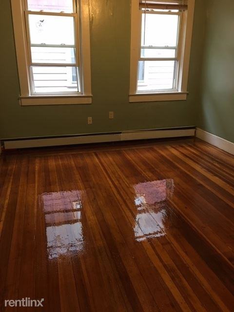 493 Manton Ave 2 - Photo 3 of 12