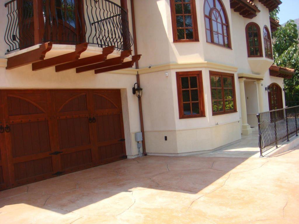 533 Conejo Rd - Photo 2 of 16