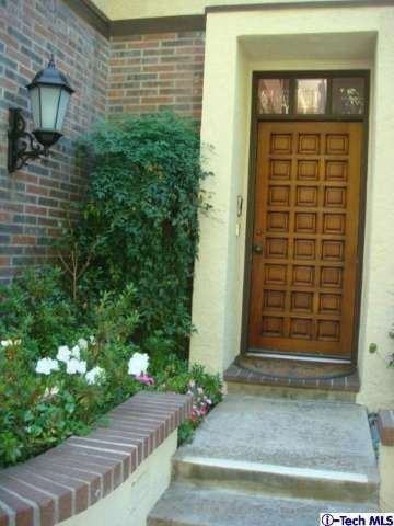 885 S Orange Grove Blvd #2 - Photo 2 of 10