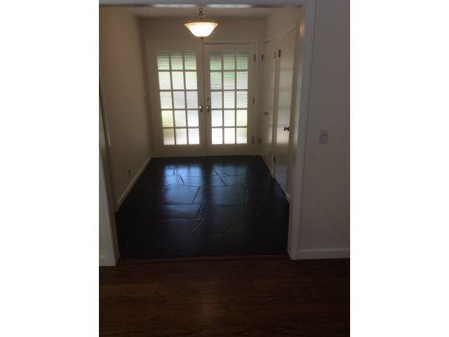 48 Politzer Dr - Photo 3 of 20